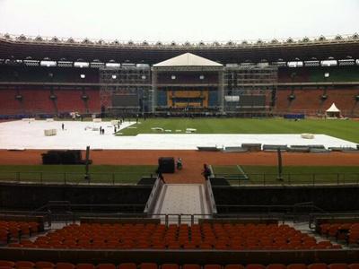 Rumput Stadion GBK Rusak Ringan Pasca Konser Metallica